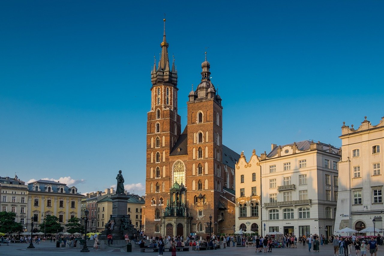 church, basilica, architecture, gothic architecture, gothic church, cathedral, old, ancient, historic, historical, main square, saint mary, kraków, poland, kraków, poland, poland, poland, poland, poland